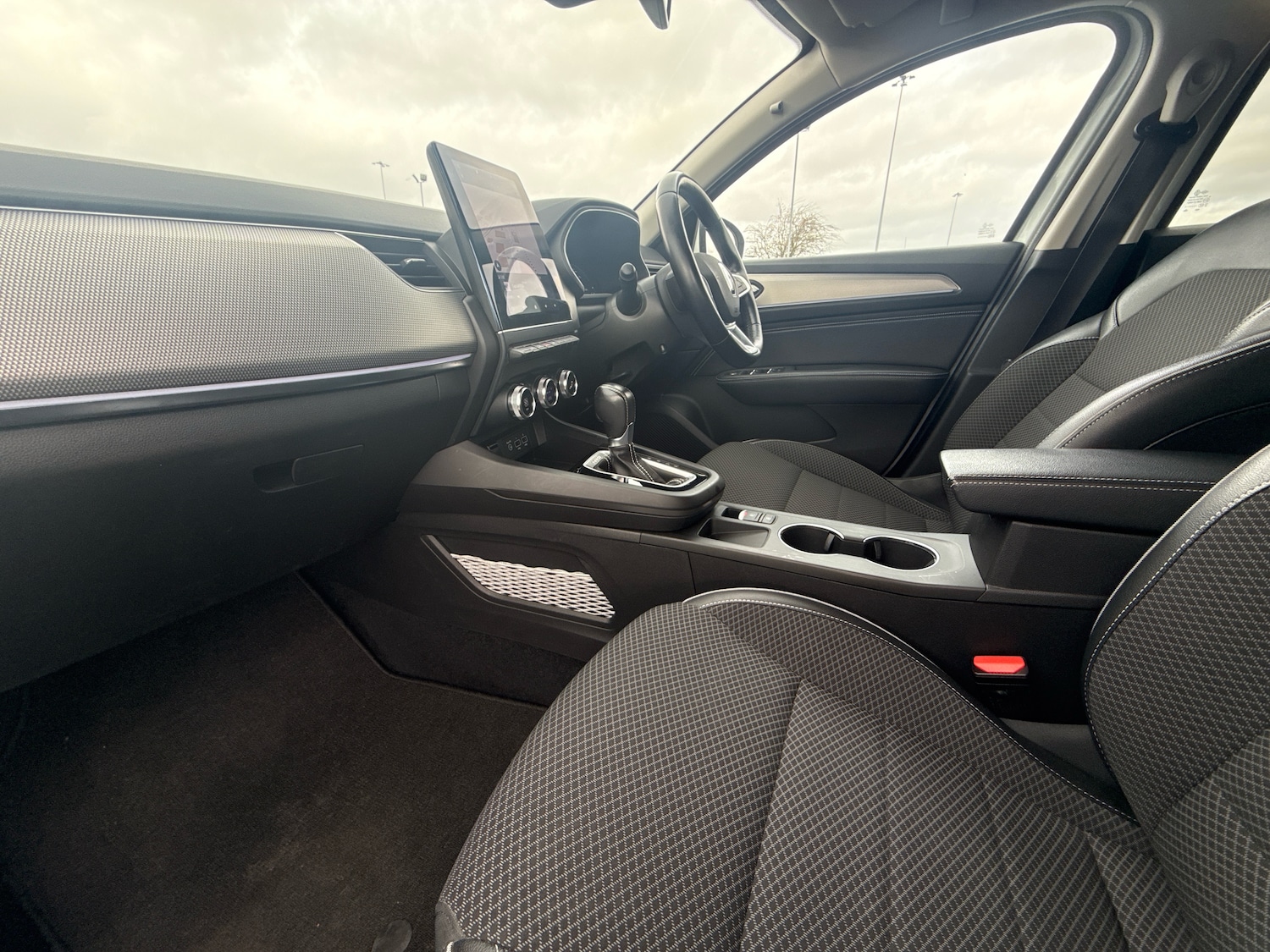 Used Renault Arkana 2022 for sale - 77855799: Photo 2