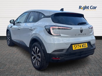 Used Renault Captur 2024 for sale - 77232296: Photo