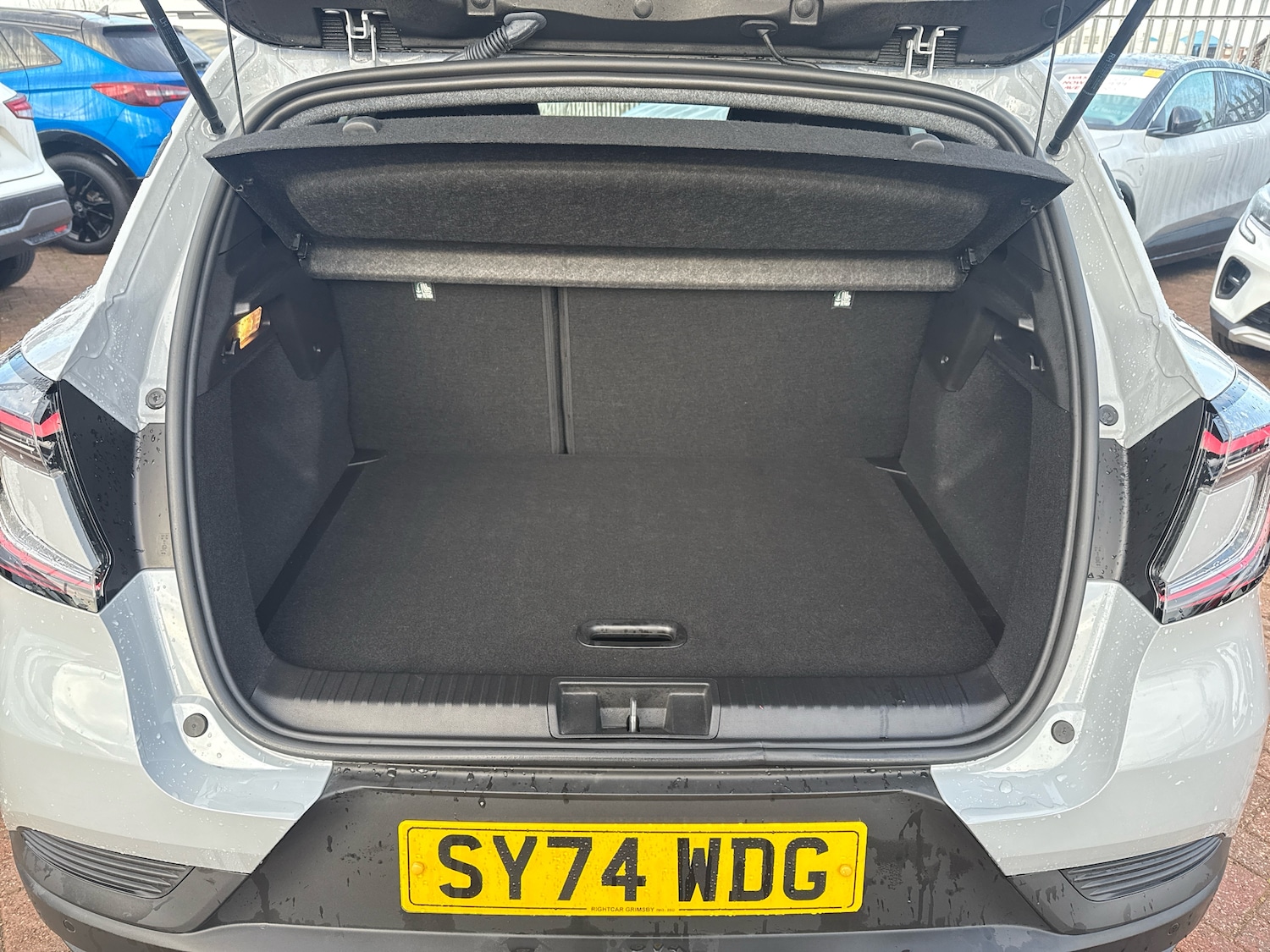 Used Renault Captur 2024 for sale - 77232296: Photo 9