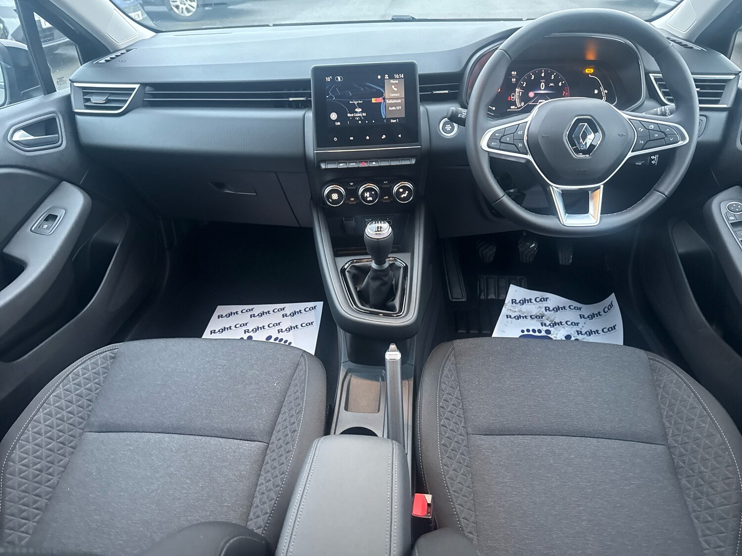 Used Renault Clio 2023 for sale - 77442677: Photo 8