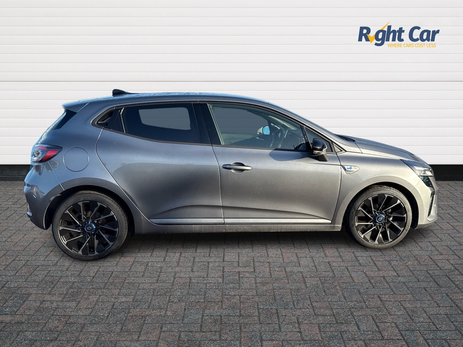 Used Renault Clio 2025 for sale - 76745403: Photo 4
