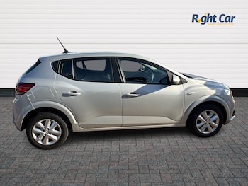 Used Dacia Sandero 2023 for sale - 76420150: Photo