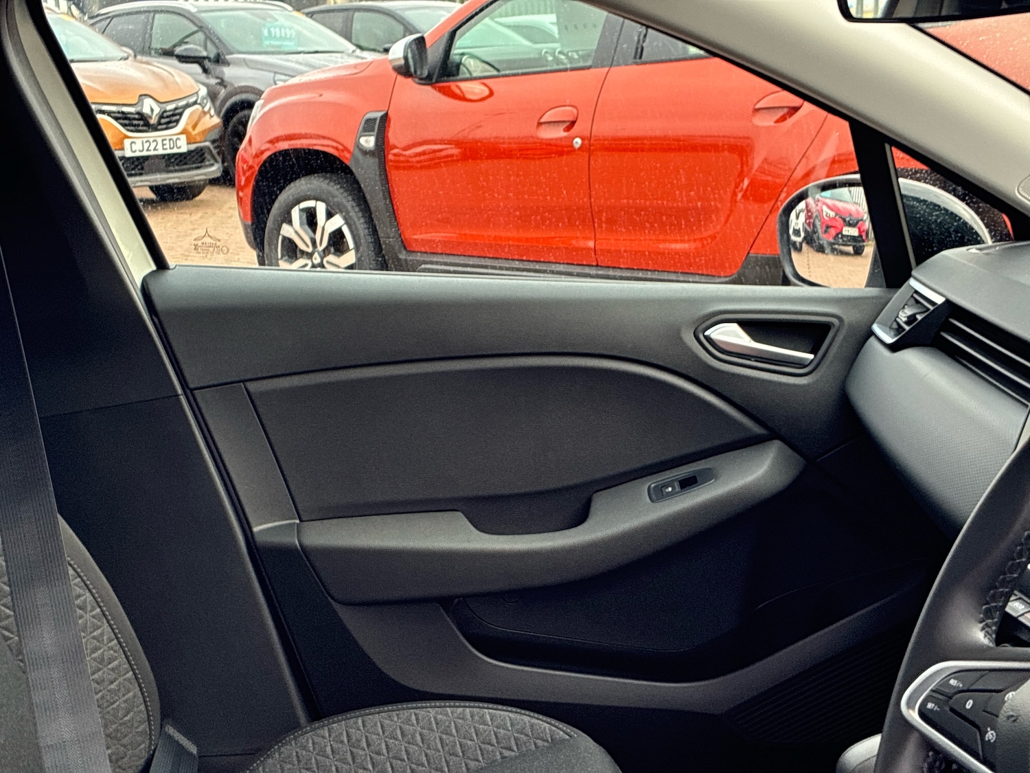 Used Renault Clio 2023 for sale - 76623676: Photo 11