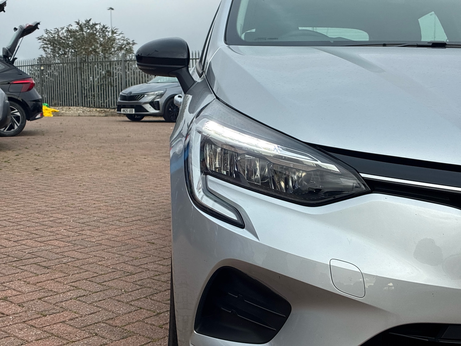 Used Renault Clio 2023 for sale - 76623676: Photo 21