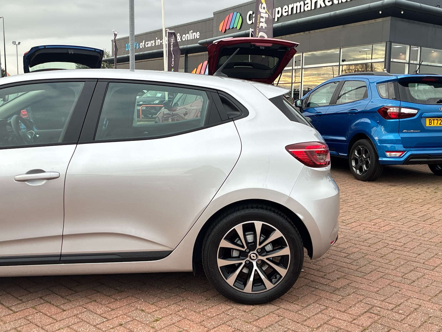 Used Renault Clio 2023 for sale - 76623676: Photo 25