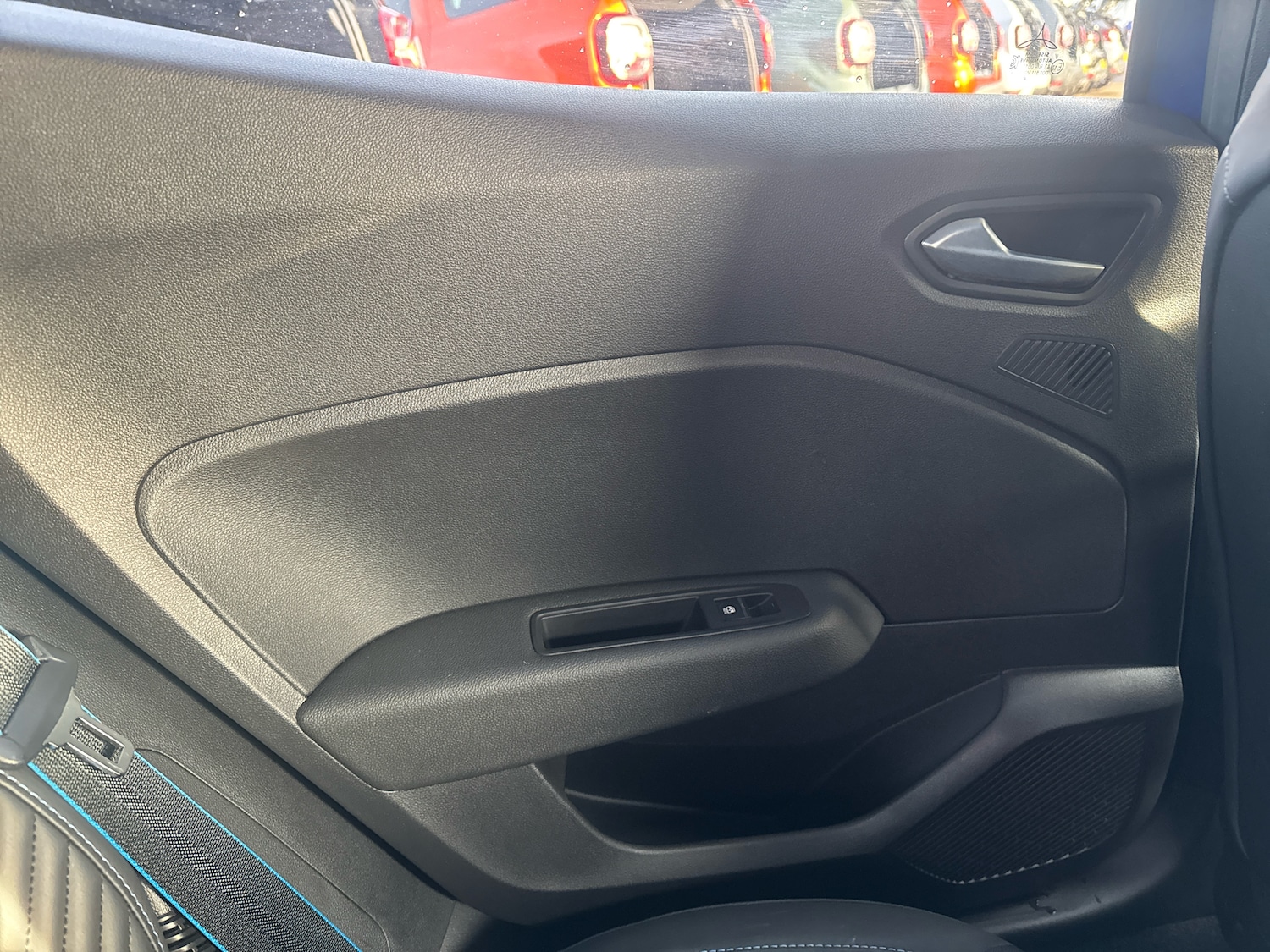 Used Renault Clio 2025 for sale - 77205776: Photo 11