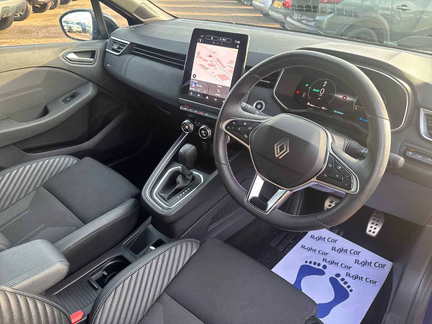 Used Renault Clio 2025 for sale - 77205776: Photo 6