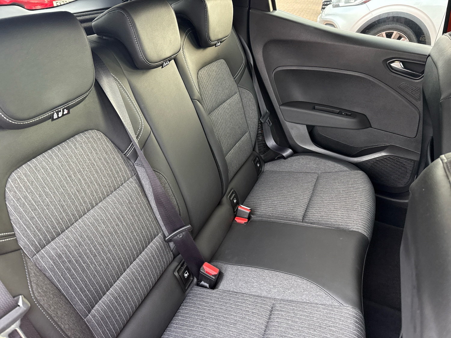 Used Renault Clio 2023 for sale - 76474736: Photo 10