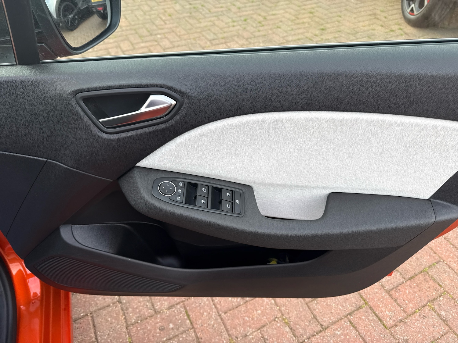 Used Renault Clio 2023 for sale - 76474736: Photo 17