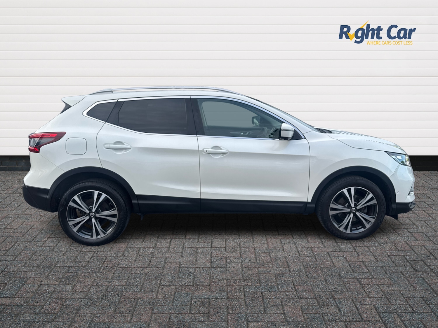 Used Nissan Qashqai 2018 for sale - 78036843: Photo 4