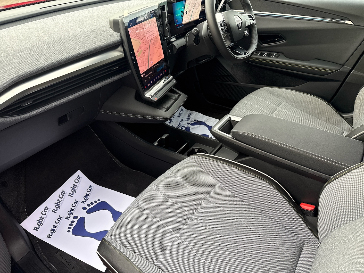 Used Renault Megane 2025 for sale - 76501116: Photo 2