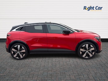 Used Renault Megane 2025 for sale - 76501116: Photo