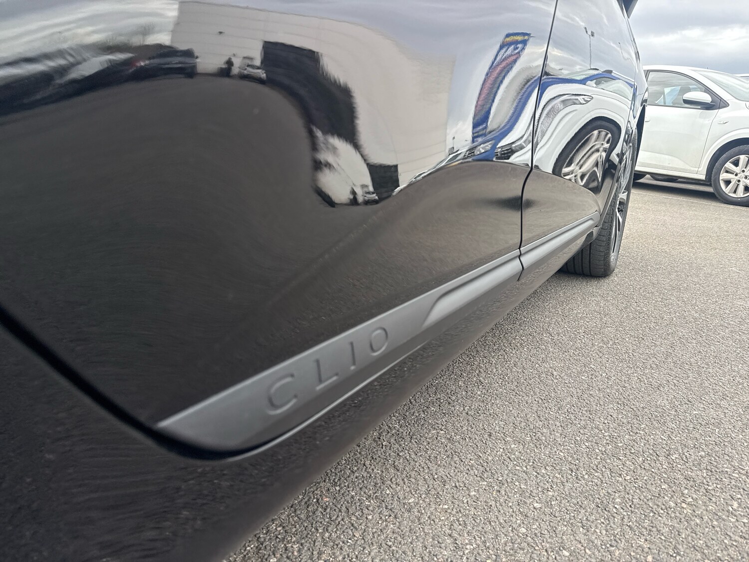 Used Renault Clio 2023 for sale - 77855803: Photo 18