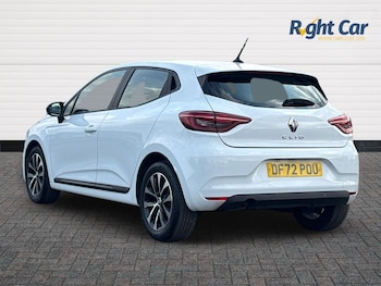 Used Renault Clio 2023 for sale - 79534900: Photo