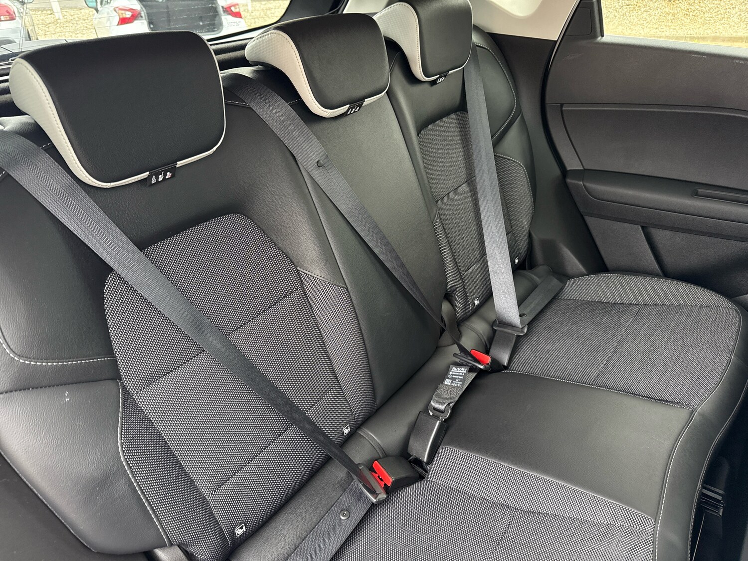 Used Renault Captur 2022 for sale - 76112615: Photo 10