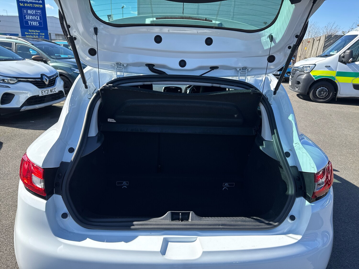 Used Renault Clio 2019 for sale - 78036851: Photo 9