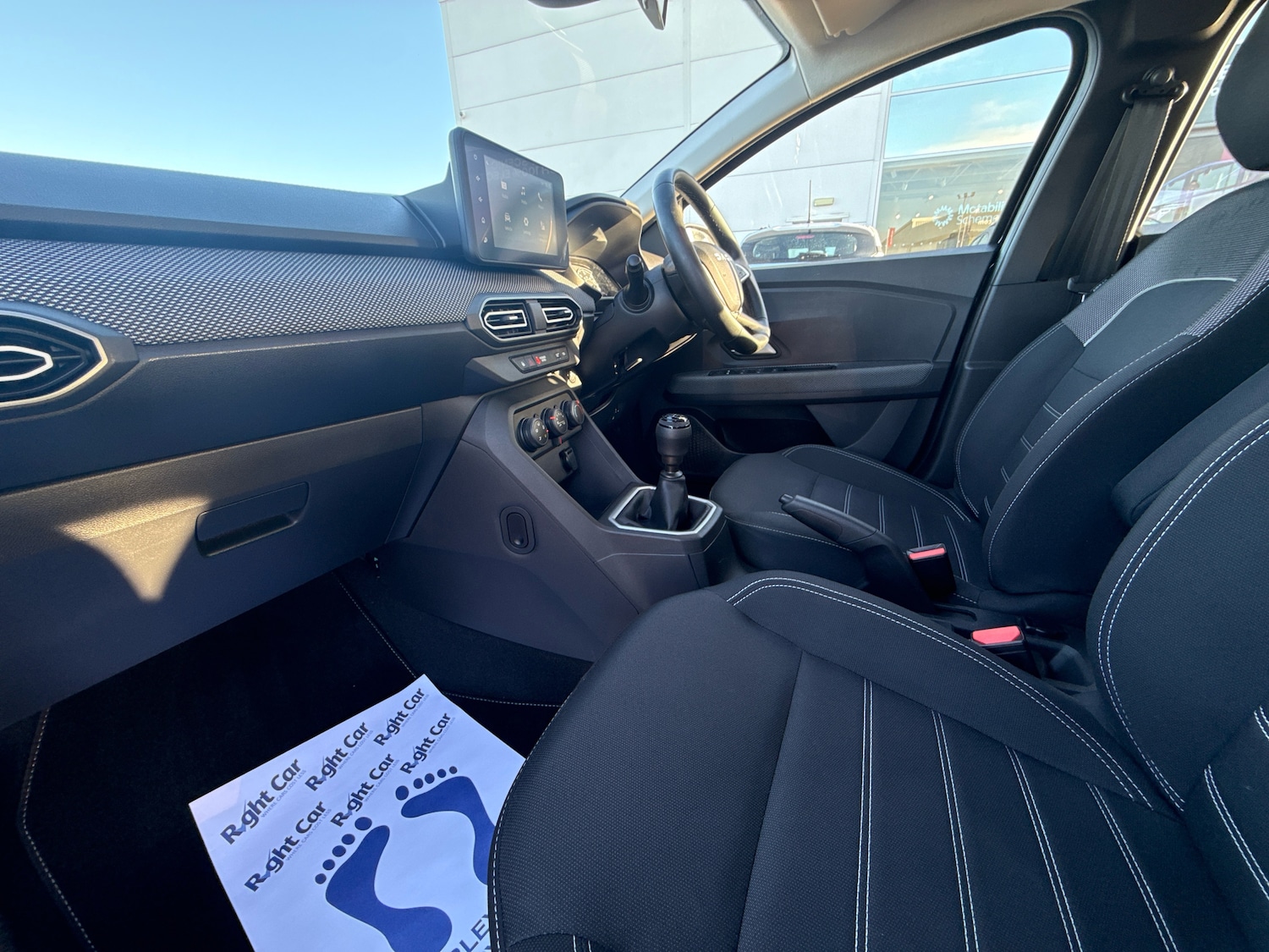 Used Dacia Sandero 2023 for sale - 76704529: Photo 2