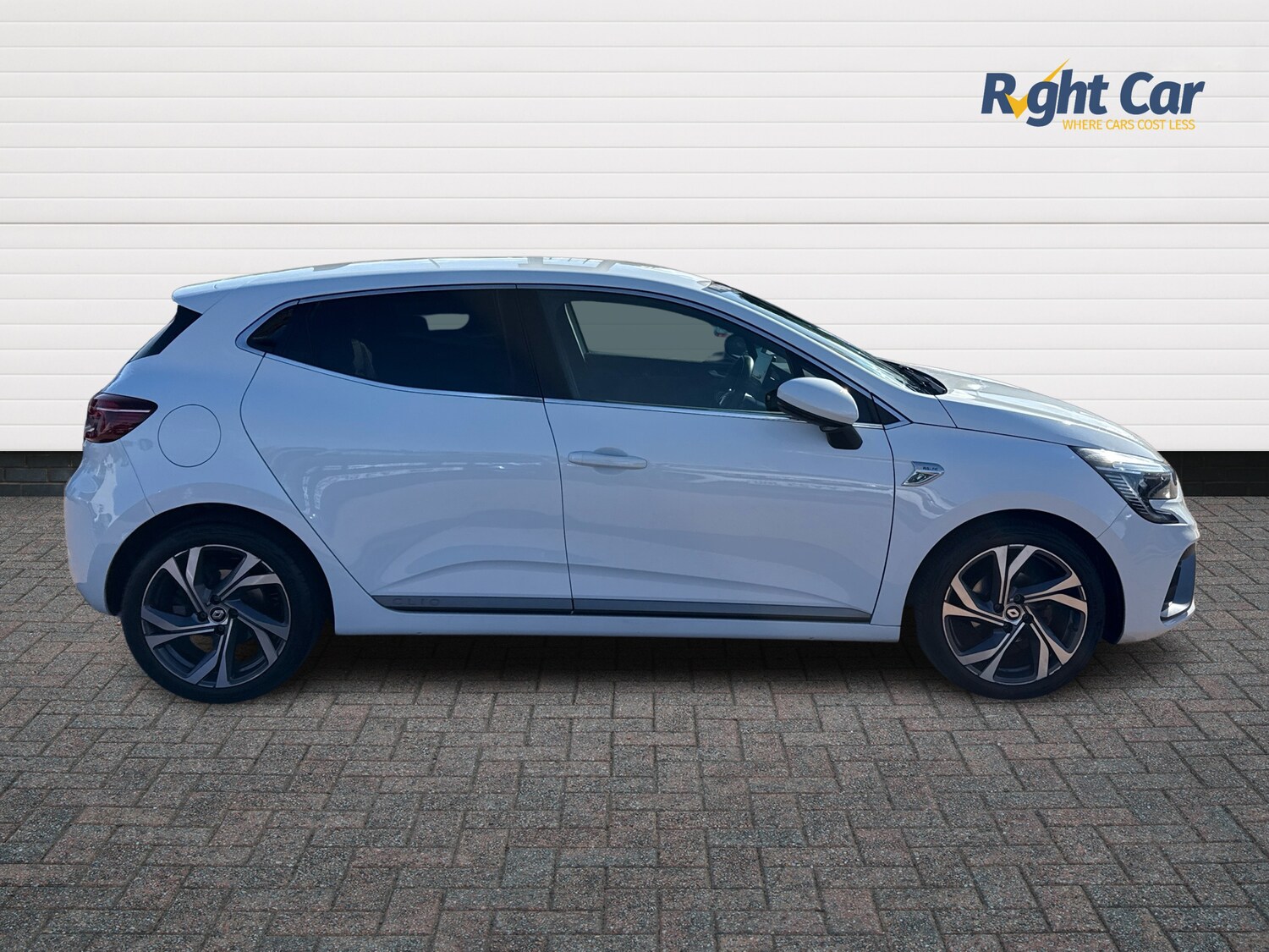Used Renault Clio 2022 for sale - 76062572: Photo 4