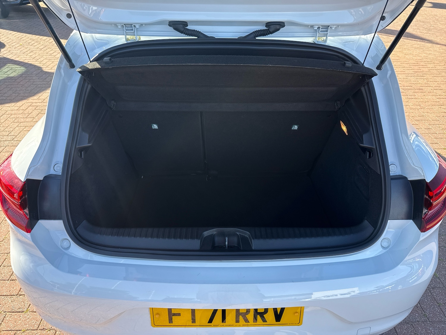Used Renault Clio 2022 for sale - 76062572: Photo 9