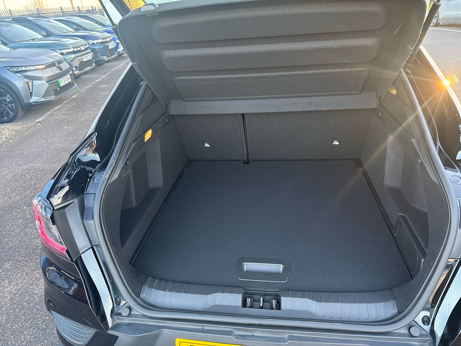 Used Renault Arkana 2024 for sale - 76901550: Photo 9