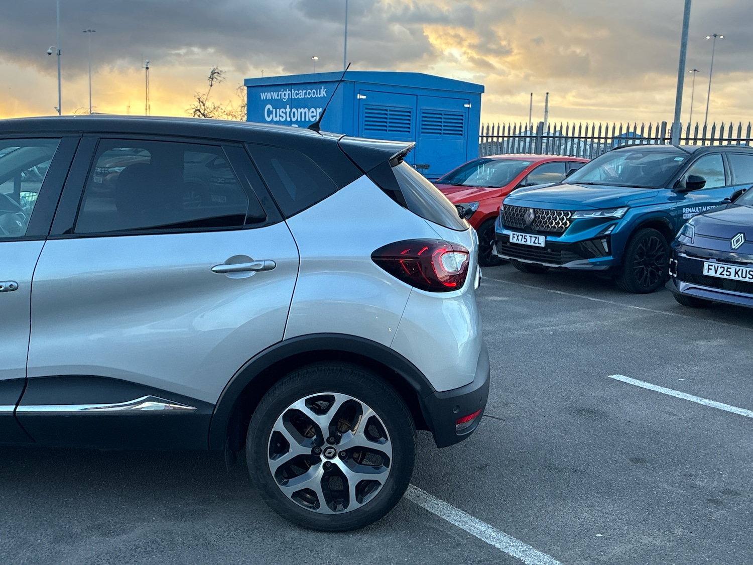 Used Renault Captur 2018 for sale - 77899027: Photo 15