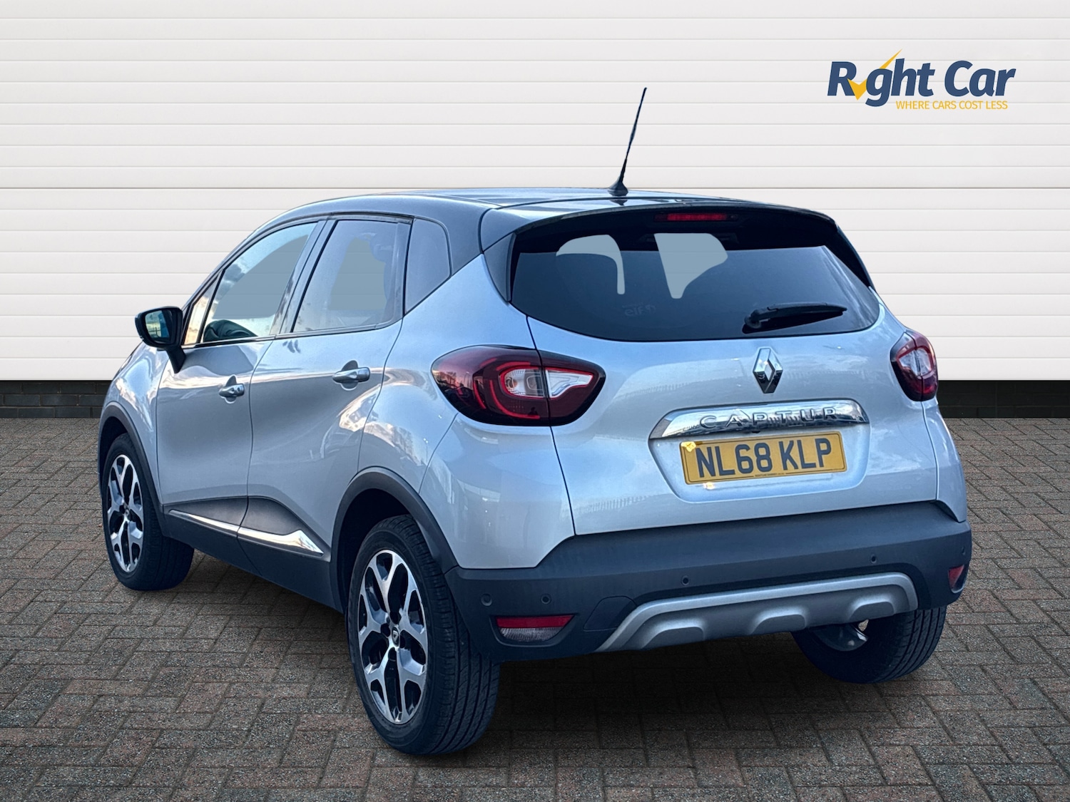 Used Renault Captur 2018 for sale - 77899027: Photo 3