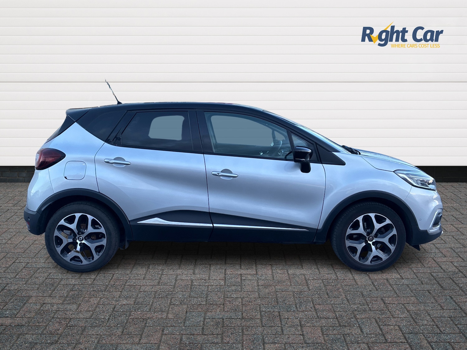 Used Renault Captur 2018 for sale - 77899027: Photo 4