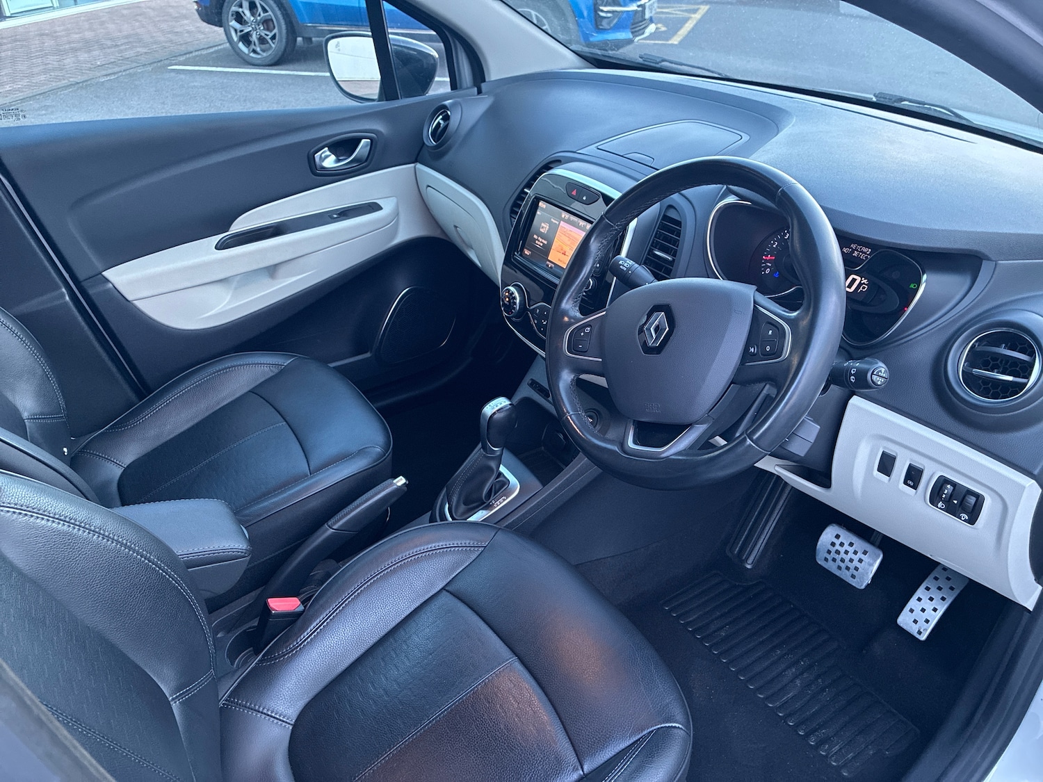 Used Renault Captur 2018 for sale - 77899027: Photo 6