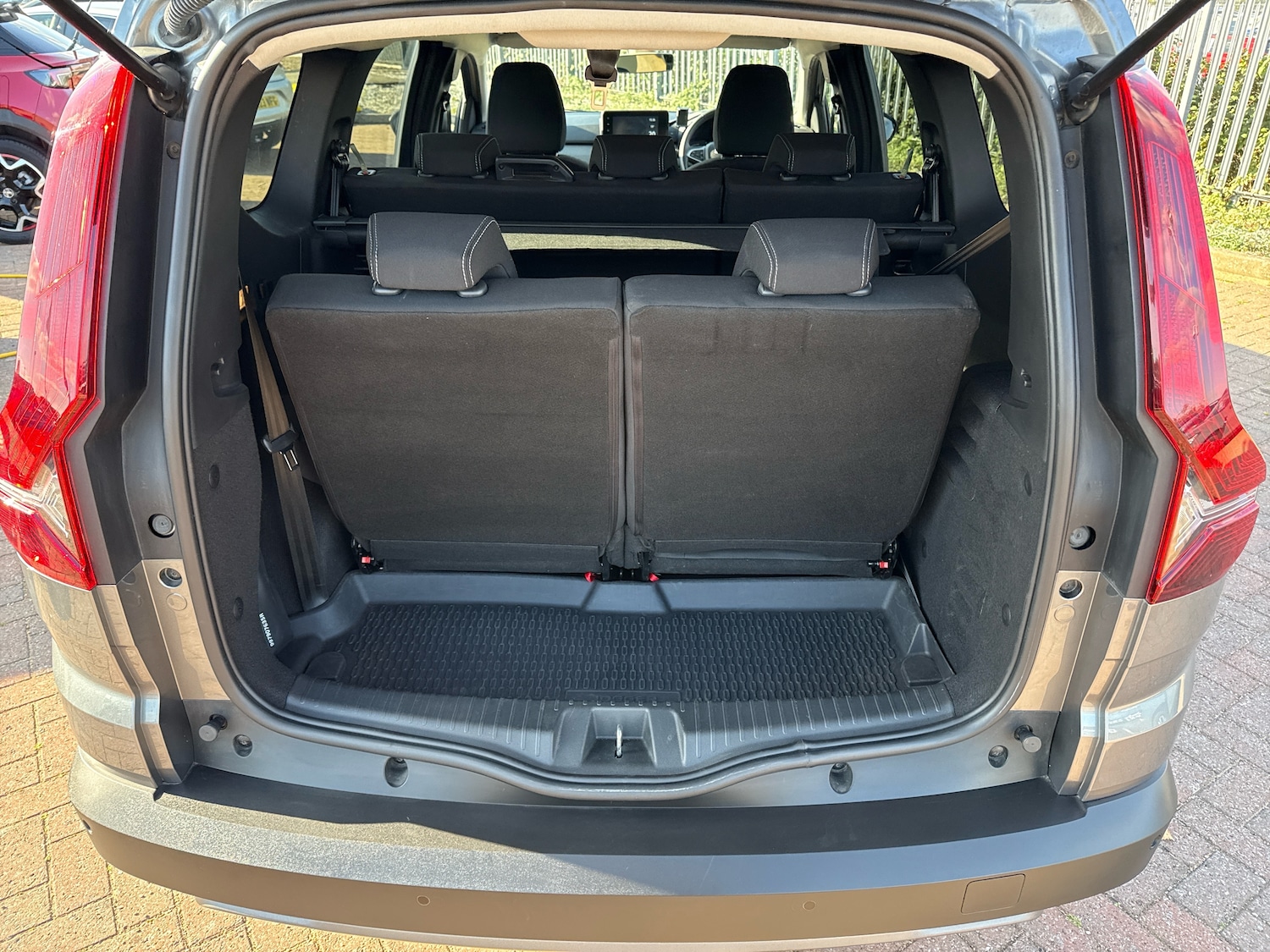 Used Dacia Jogger 2023 for sale - 76125152: Photo 9