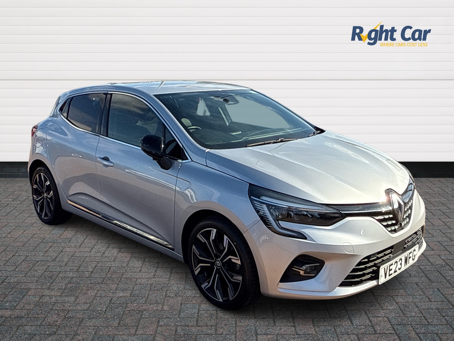 Used Renault Clio 2023 for sale - 76125159: Photo 1
