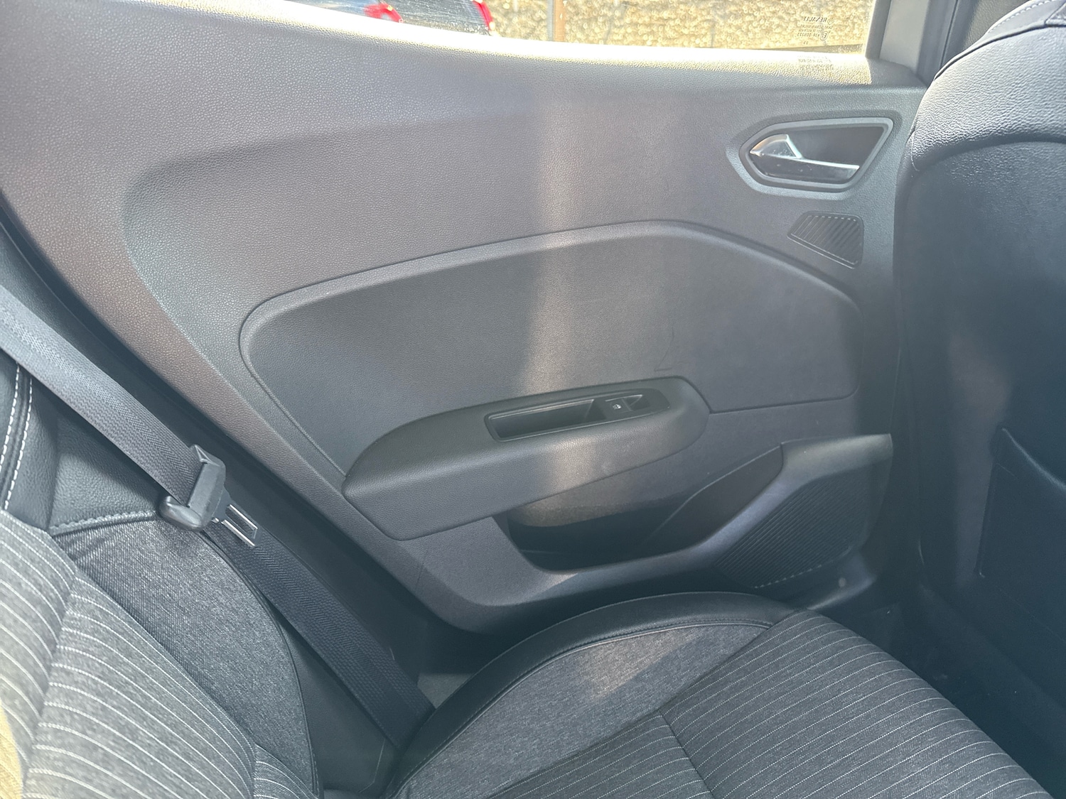 Used Renault Clio 2023 for sale - 76125159: Photo 11