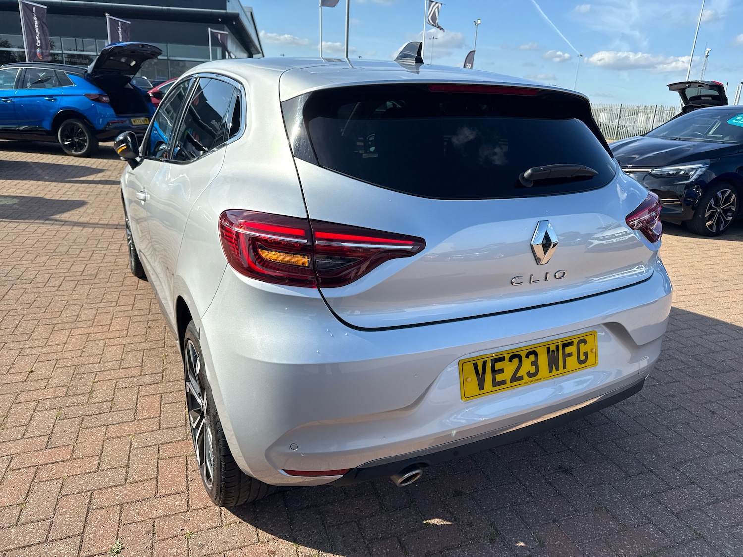 Used Renault Clio 2023 for sale - 76125159: Photo 15
