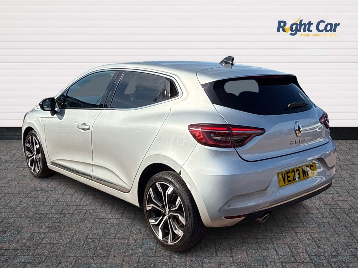 Used Renault Clio 2023 for sale - 76125159: Photo 3