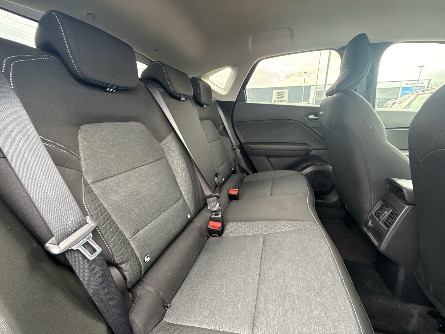 Used Renault Captur 2023 for sale - 77855800: Photo 10