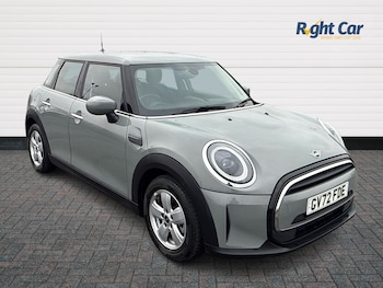 2022 (72) - 1.5 Cooper Classic 5dr Auto