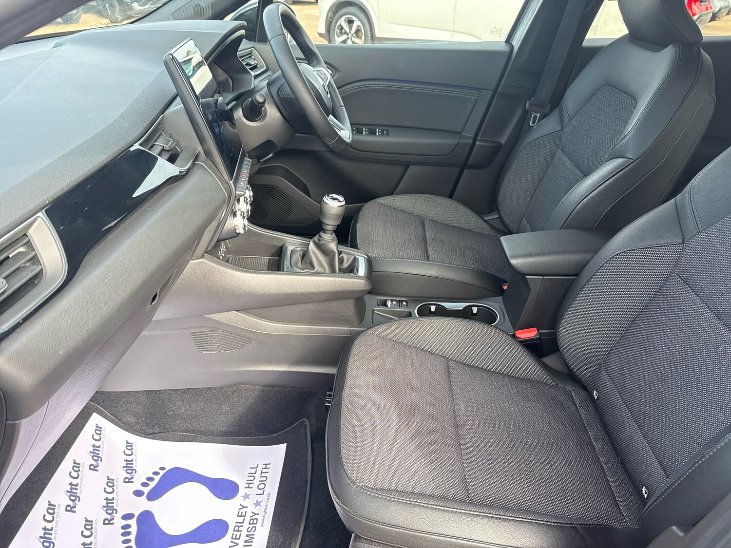 Used Renault Captur 2023 for sale - 76044736: Photo 13