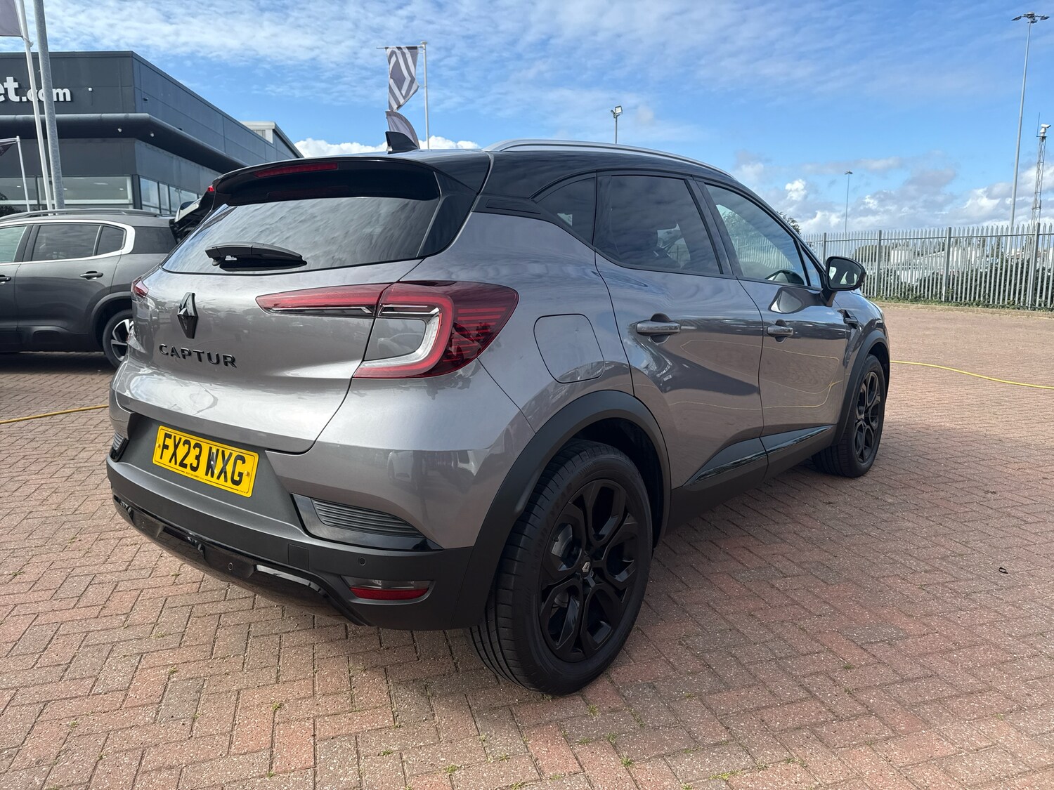 Used Renault Captur 2023 for sale - 76044736: Photo 18