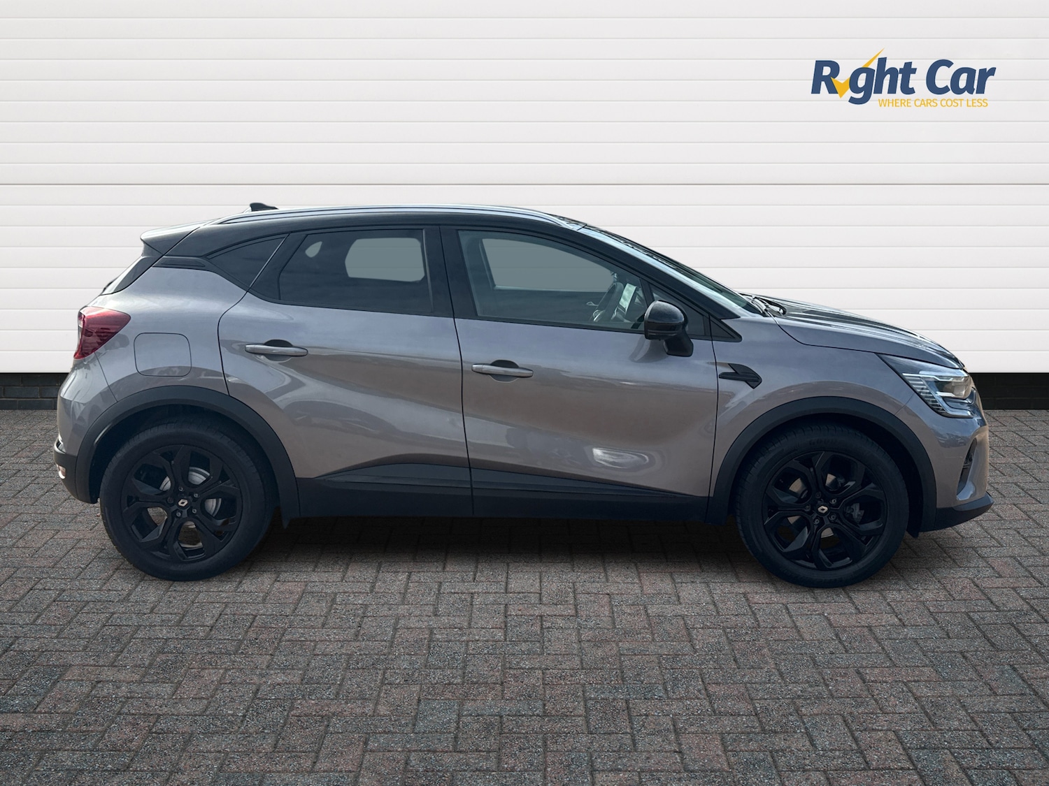 Used Renault Captur 2023 for sale - 76044736: Photo 4