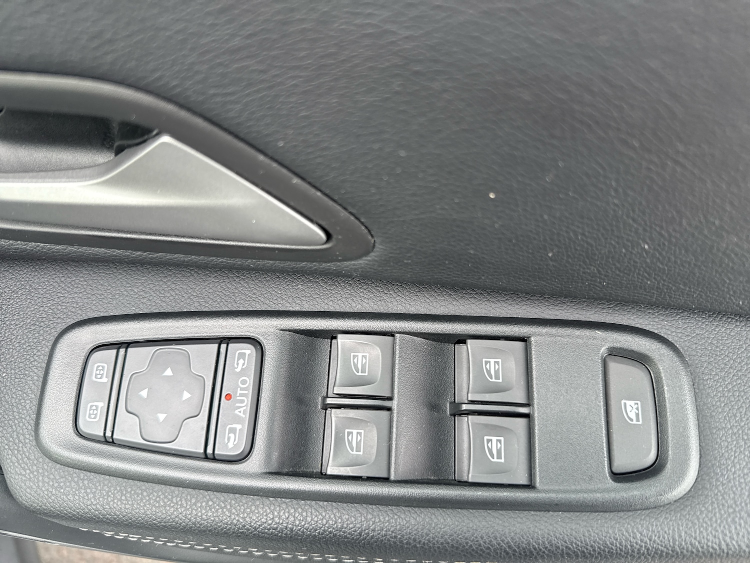 Used Dacia Duster 2023 for sale - 77855802: Photo 17