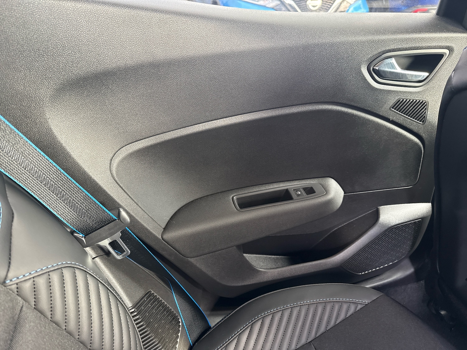 Used Renault Clio 2023 for sale - 77841627: Photo 11