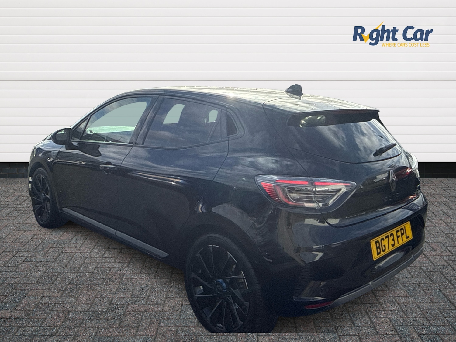 Used Renault Clio 2023 for sale - 77841627: Photo 3