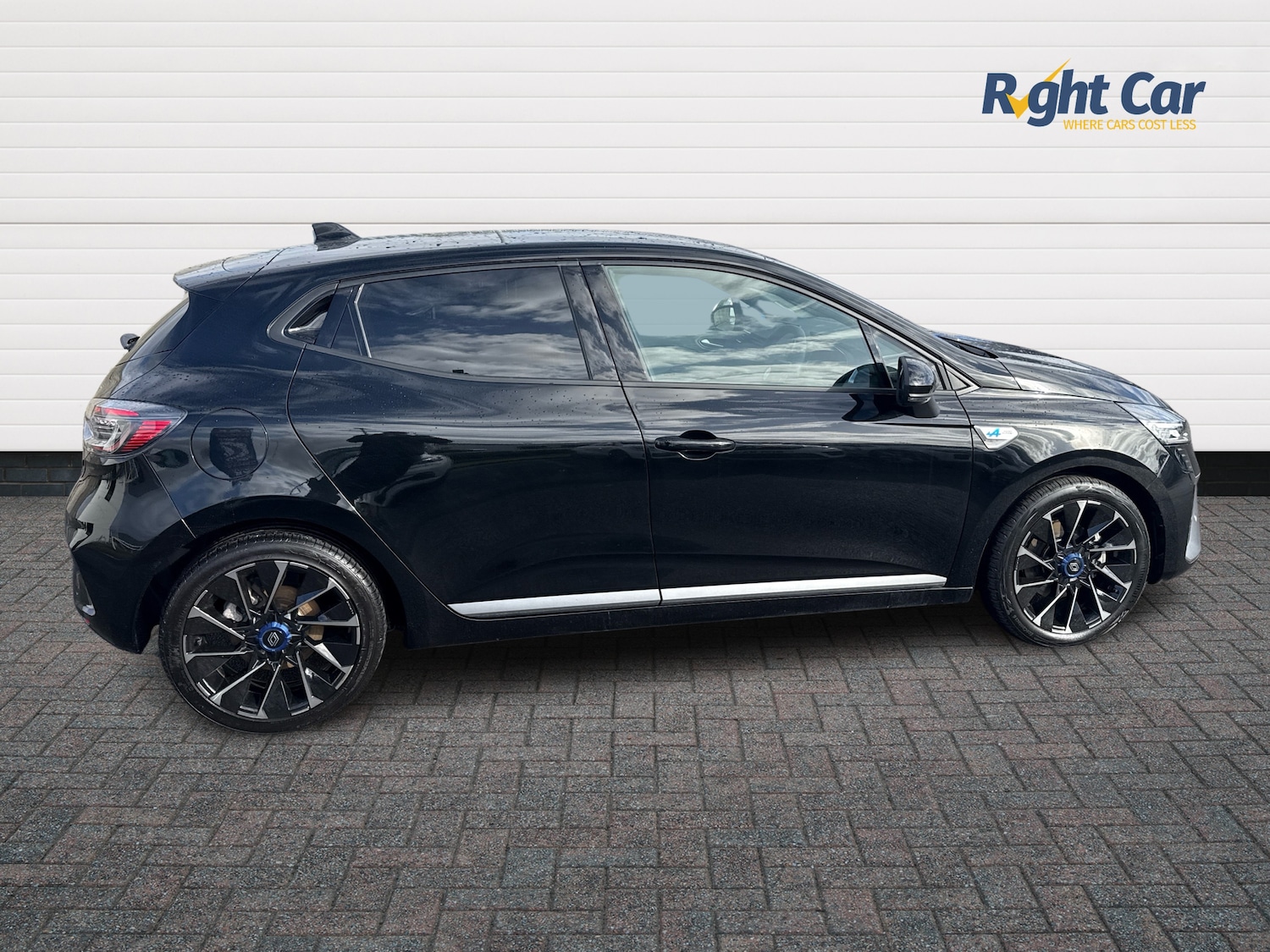 Used Renault Clio 2023 for sale - 77841627: Photo 4