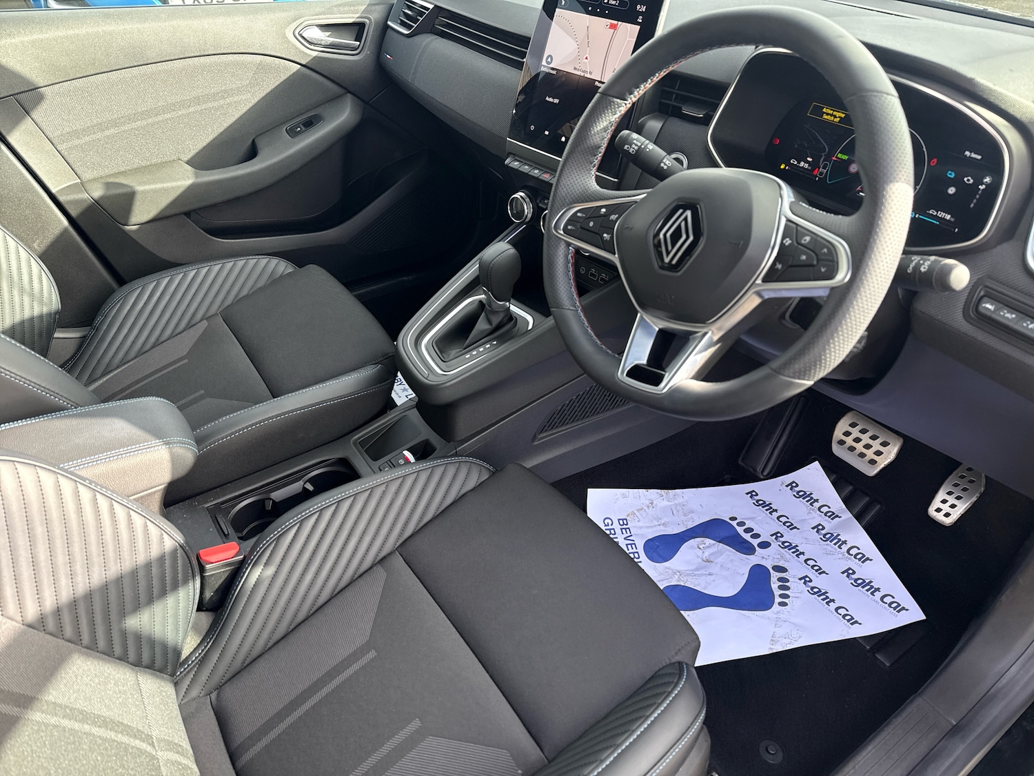 Used Renault Clio 2023 for sale - 77841627: Photo 6