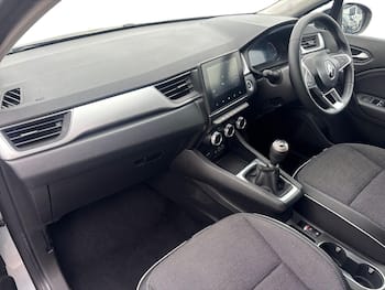 Used Renault Captur 2024 for sale - 79782735: Photo