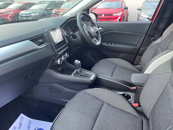 Used Renault Captur 2022 for sale - 77218891: Photo