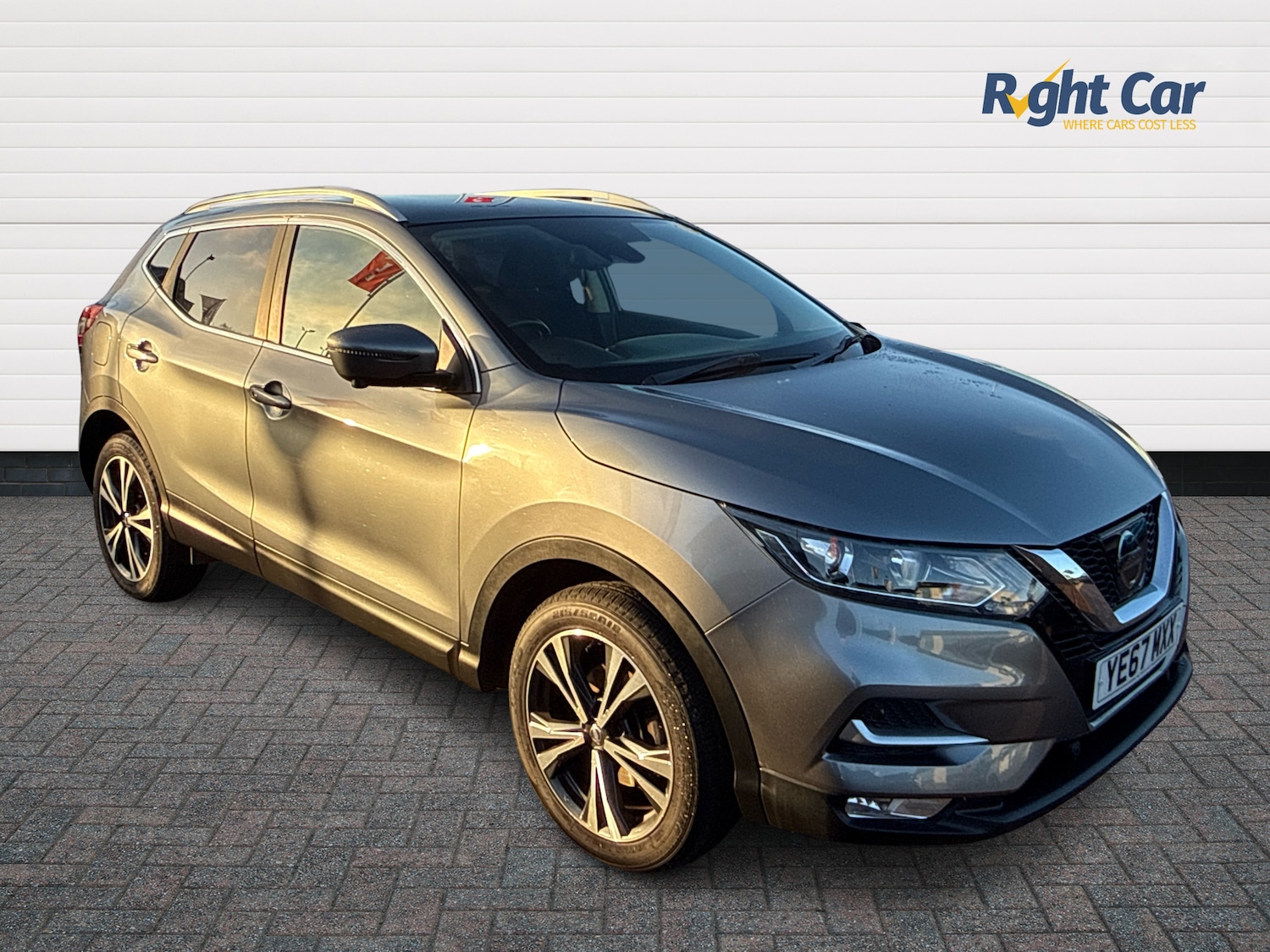 Used Nissan Qashqai 2017 for sale - 76804225: Photo 1