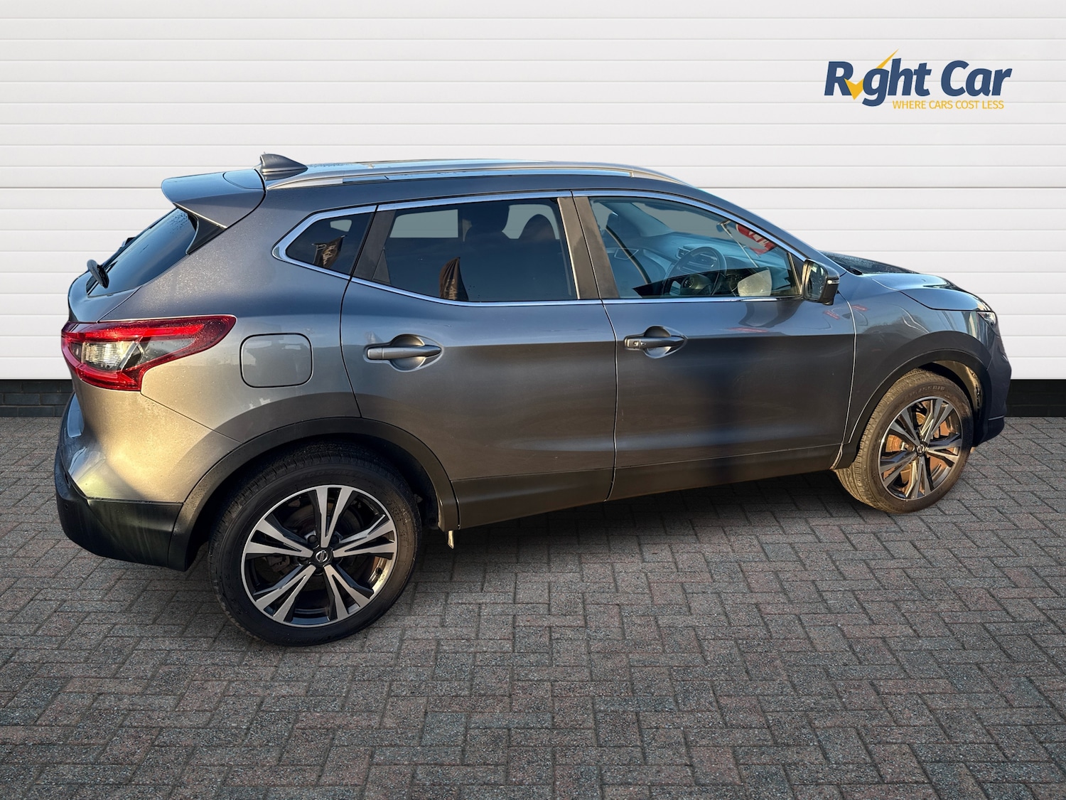 Used Nissan Qashqai 2017 for sale - 76804225: Photo 4