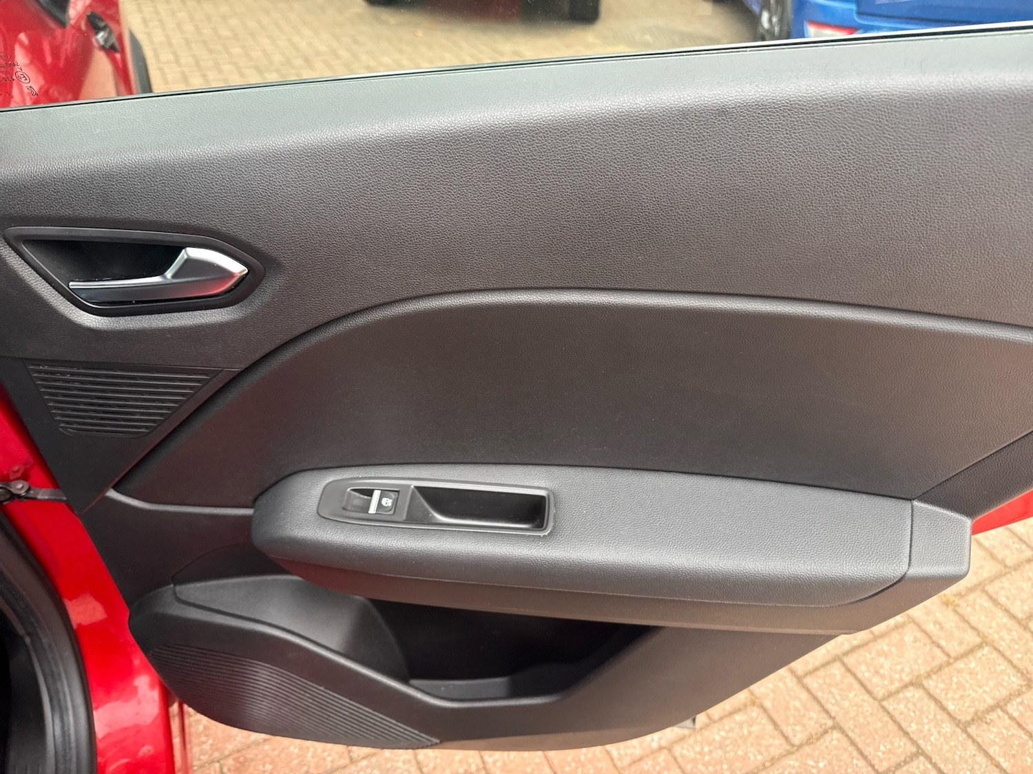 Used Renault Captur 2022 for sale - 76501118: Photo 11