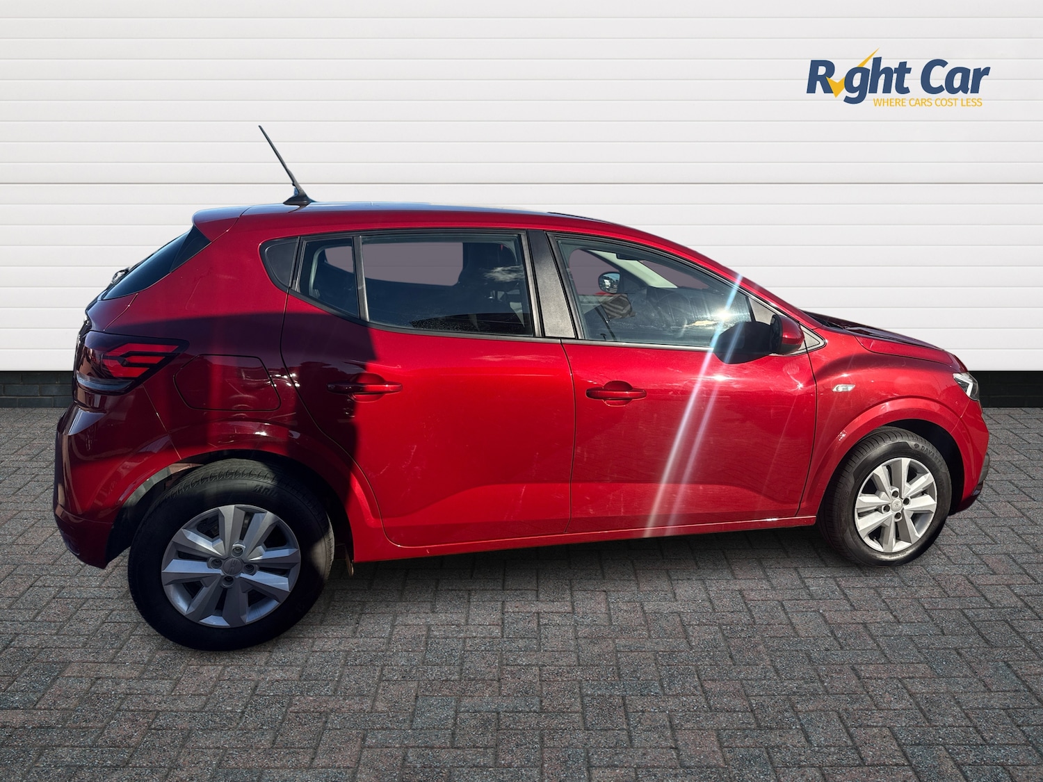 Used Dacia Sandero 2023 for sale - 76389928: Photo 4