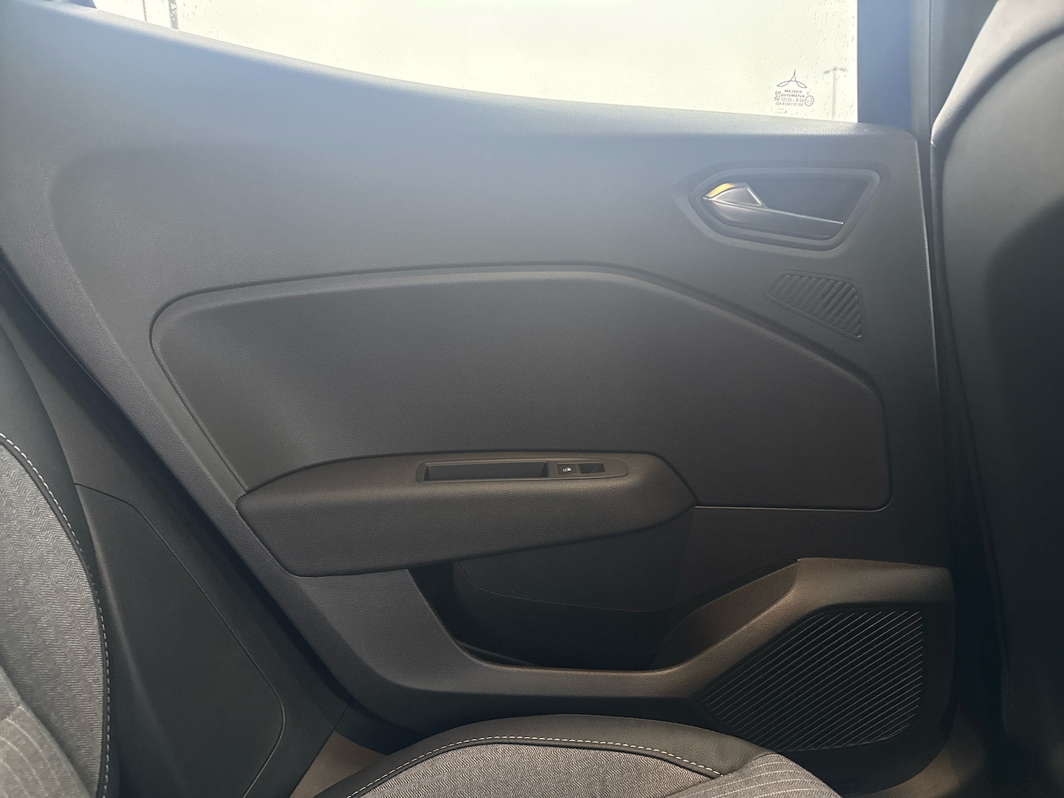 Used Renault Clio 2025 for sale - 77942176: Photo 11